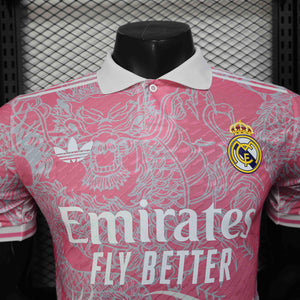 Visuel 4 — Maillot Real Madrid concept 2025-26