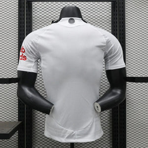 Visuel 2 — Maillot Fulham 2024-25