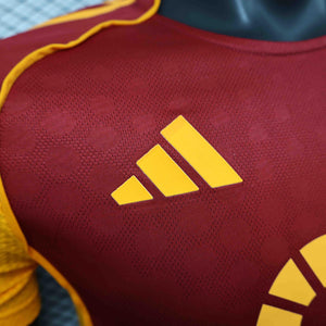 Visuel 3 — Maillot Roma 2025-26