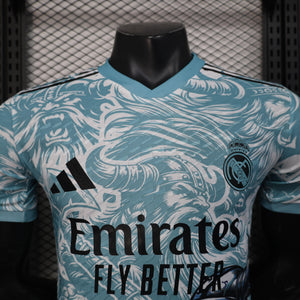 Visuel 6 — Maillot Réal Madrid concept 2025-2026