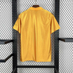 Visuel 4 — Maillot Wolves concept 2025-26