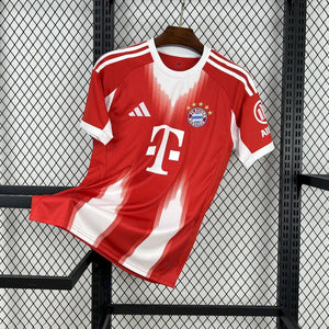 Visuel 1 — Maillot Bayern Munich 2025-26