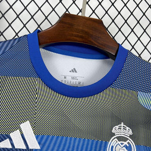 Visuel 3 — Maillot Real Madrid concept 2025-26