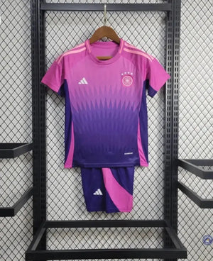 Visuel 1 — Kits Enfants Allemagne 2024 Extérieur