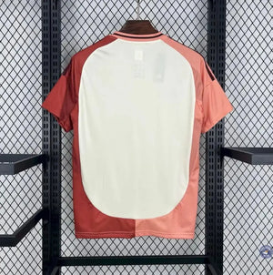 Visuel 2 — Maillot OL 2024/25 Third